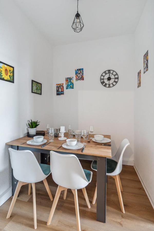 Salihomes/Max Apartment/5Pax/Modern Eingerichtet/Voll Ausgestattet Kueche Markranstädt المظهر الخارجي الصورة